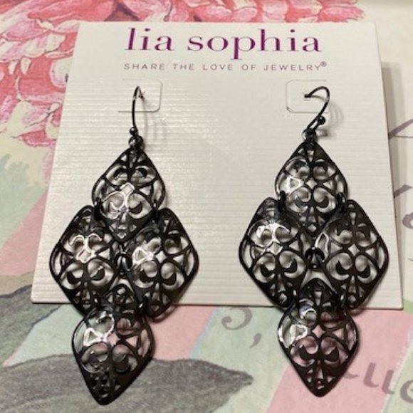 Lia Sophia Jewelry - Lia Sophia "DAMASK" Pierced earrings